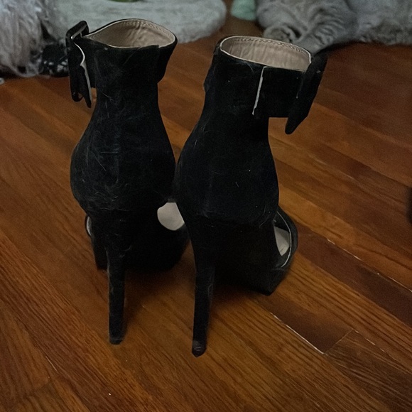 Black Stiletto Heels - Picture 3 of 4